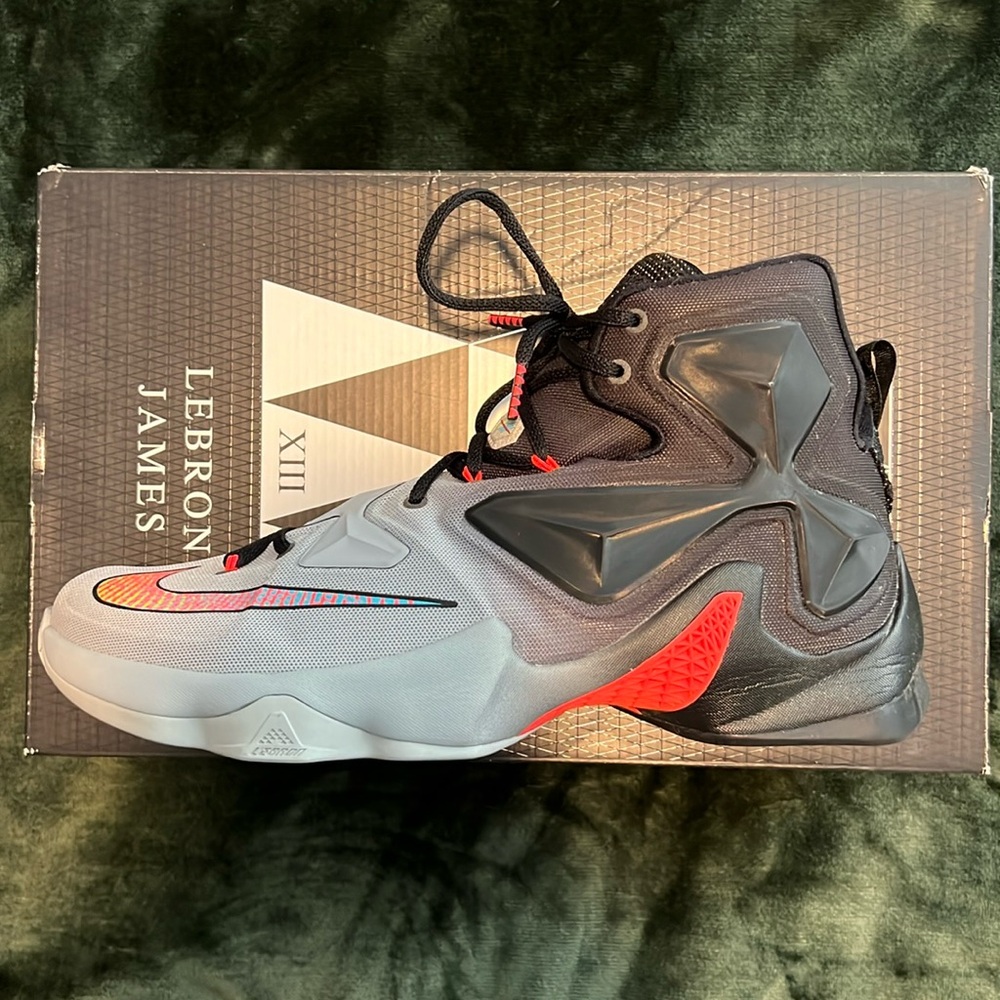 LeBron 13 Men’s size 11.5 On Court Wolf Grey
